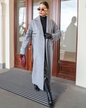 Пальто женское двубортное светло-серое 125 см.