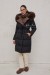 Пуховик черный с меховым капюшоном и жилеткой 95 см.