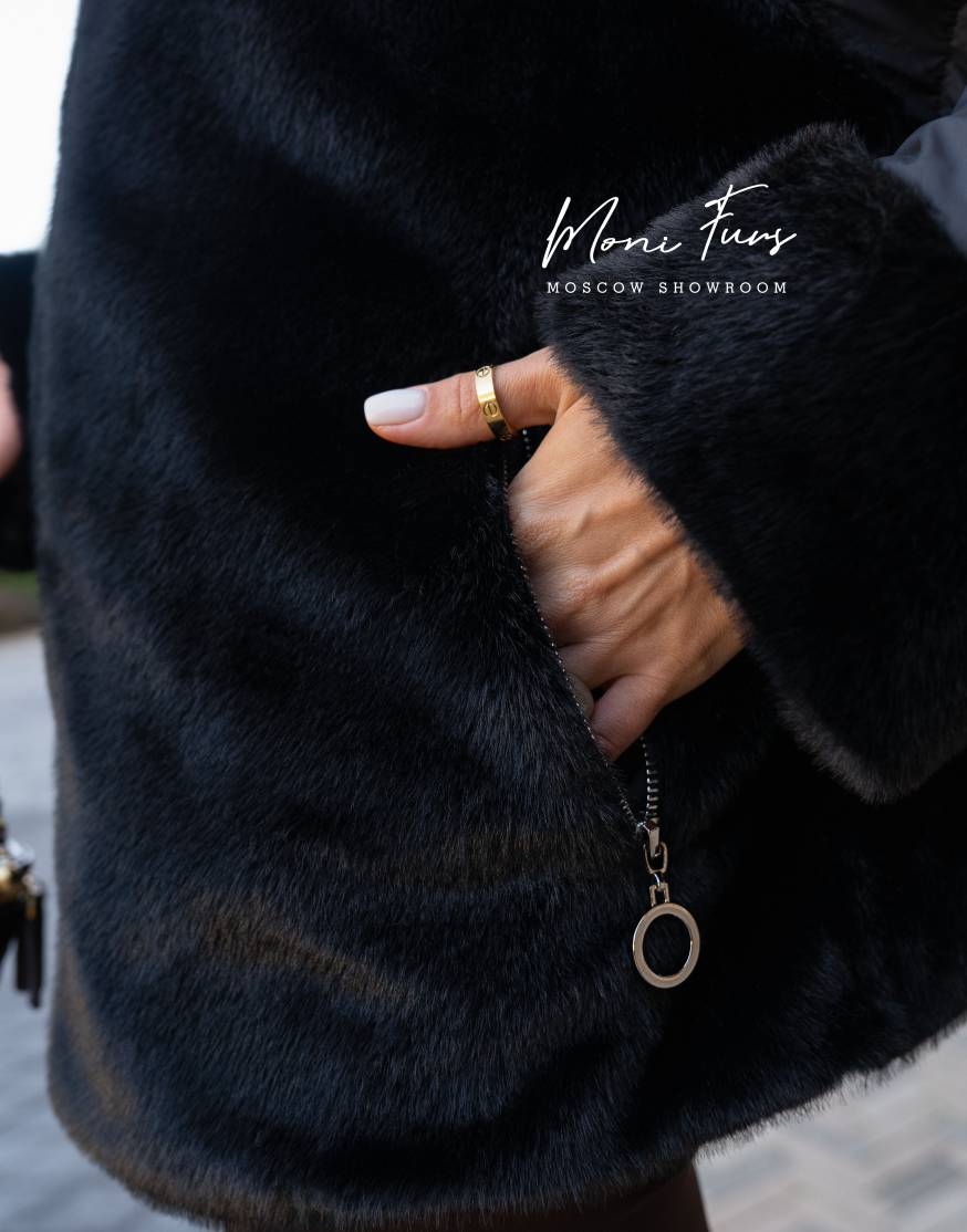 Шуба-куртка из меха премиум-класса с нейлоновыми вставками цвета Black Onyx