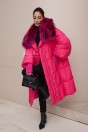 Пуховик розовый с мехом и манжетами 105 см. Пуховик розовый с мехом и манжетами 105 см.