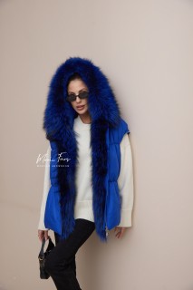 Пуховик жилетка синяя 2в1 с меховым капюшоном 70 см.