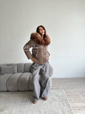 Пуховик кофейный с мехом лисы с капюшоном 70 см. ХМ Пуховик кофейный с мехом лисы с капюшоном 70 см. ХМ