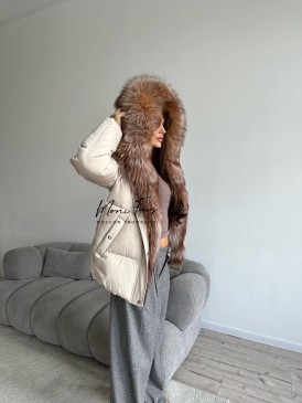 Пуховик светло-бежевый с мехом лисы с капюшоном 70 см. ХМ