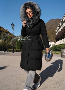 Пуховик черный с мехом чернобурой лисы и капюшоном 110 см Пуховик черный с мехом чернобурой лисы и капюшоном 110 см