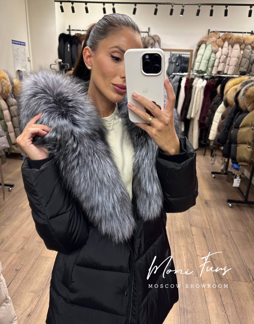 Женский чёрный пуховик с мехом чернобурой лисы и капюшоном 75 см