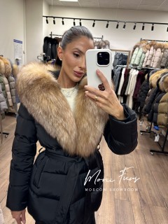 Женский чёрный пуховик с мехом лисы и капюшоном 75 см