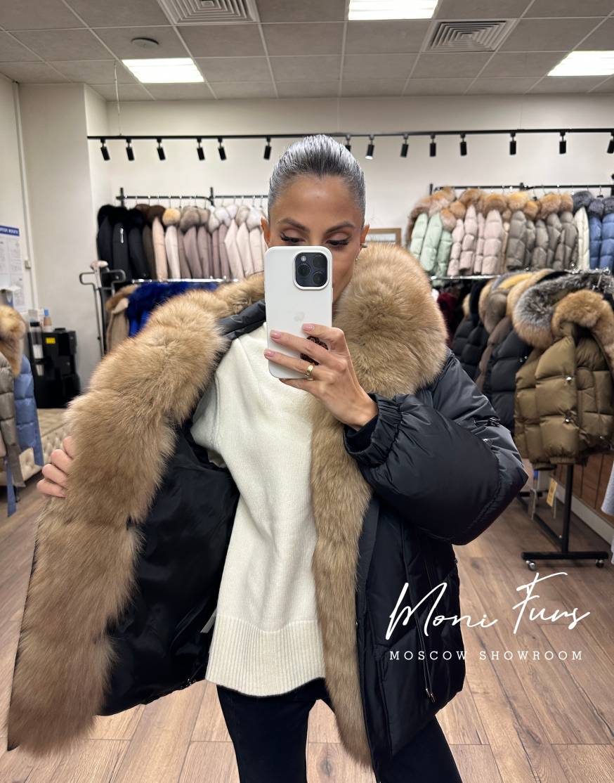 Женский чёрный пуховик с мехом песца под соболь и капюшоном 65 см