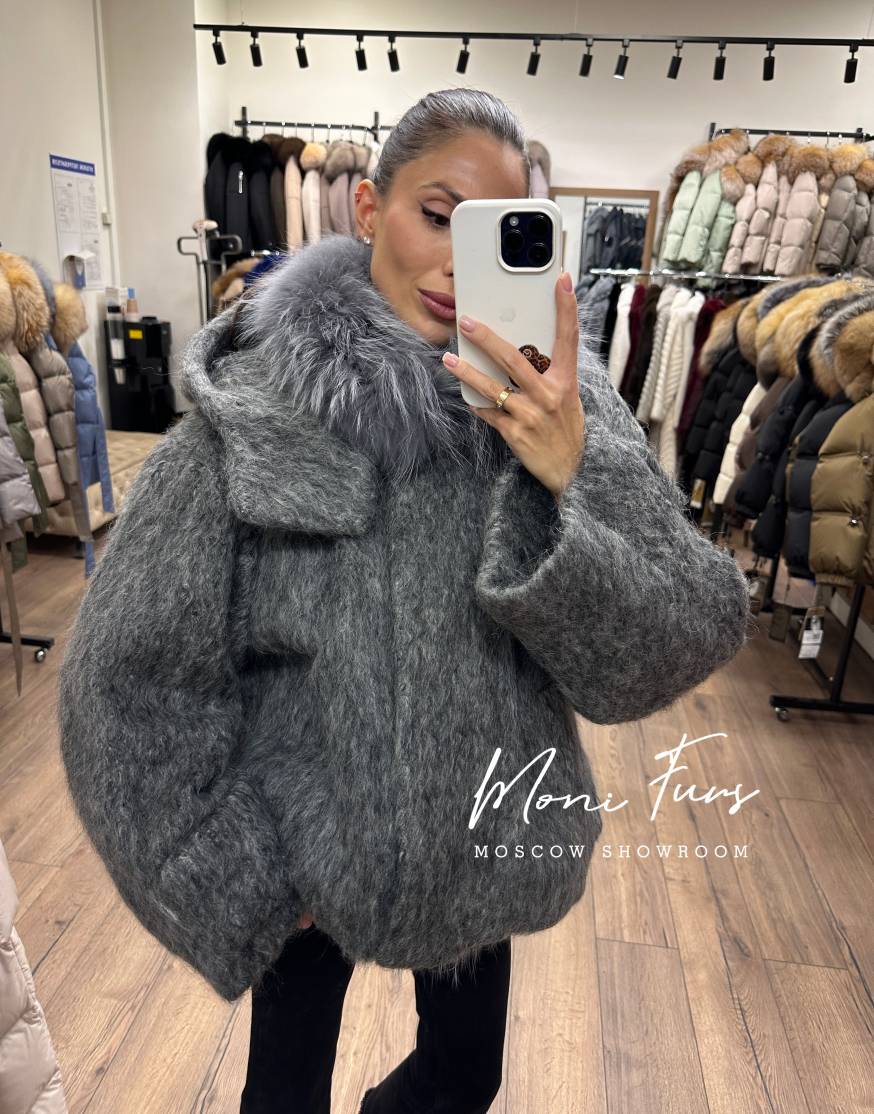 Женский пуховик-бомбер серый с шерстью 65 см