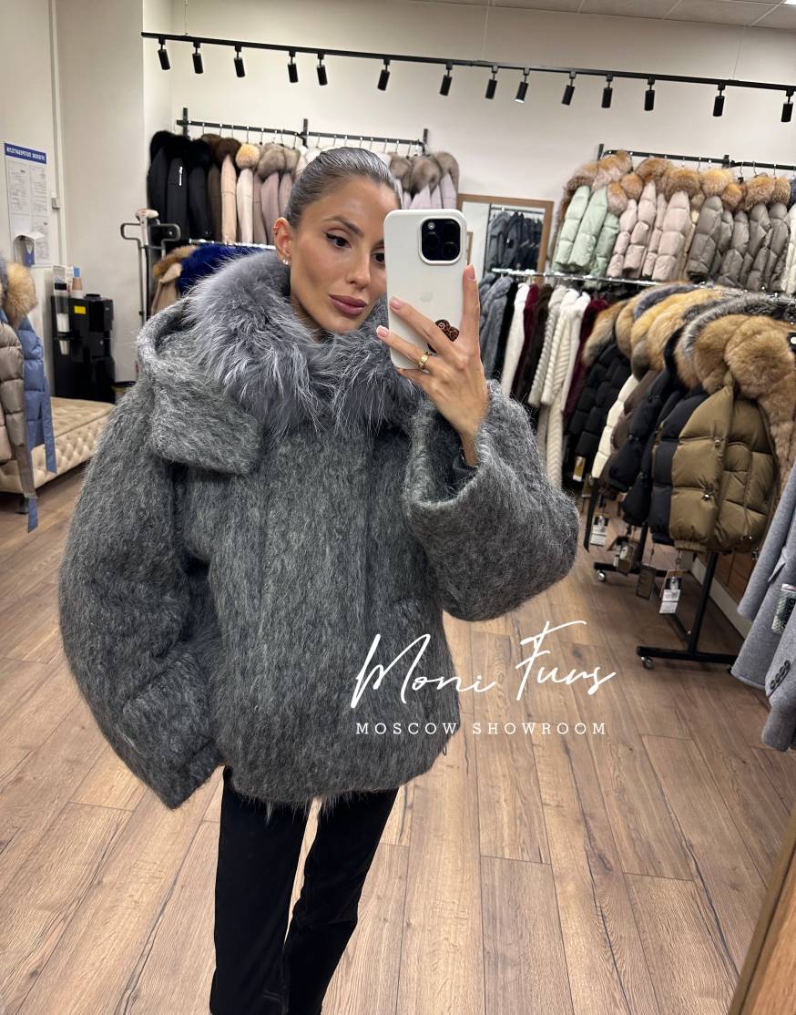 Женский пуховик-бомбер серый с шерстью 65 см