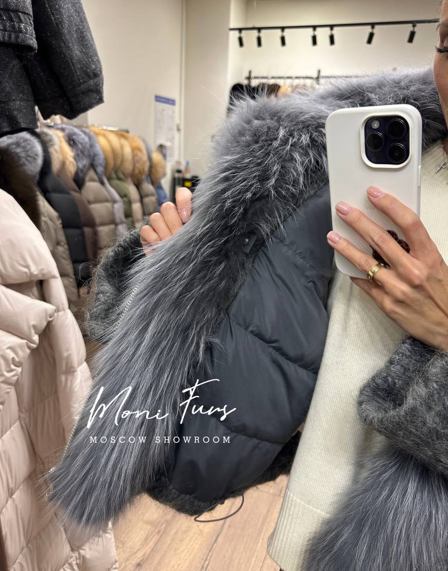 Женский пуховик-бомбер серый с шерстью 65 см