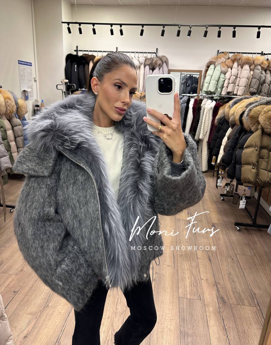 Женский пуховик-бомбер серый с шерстью 65 см