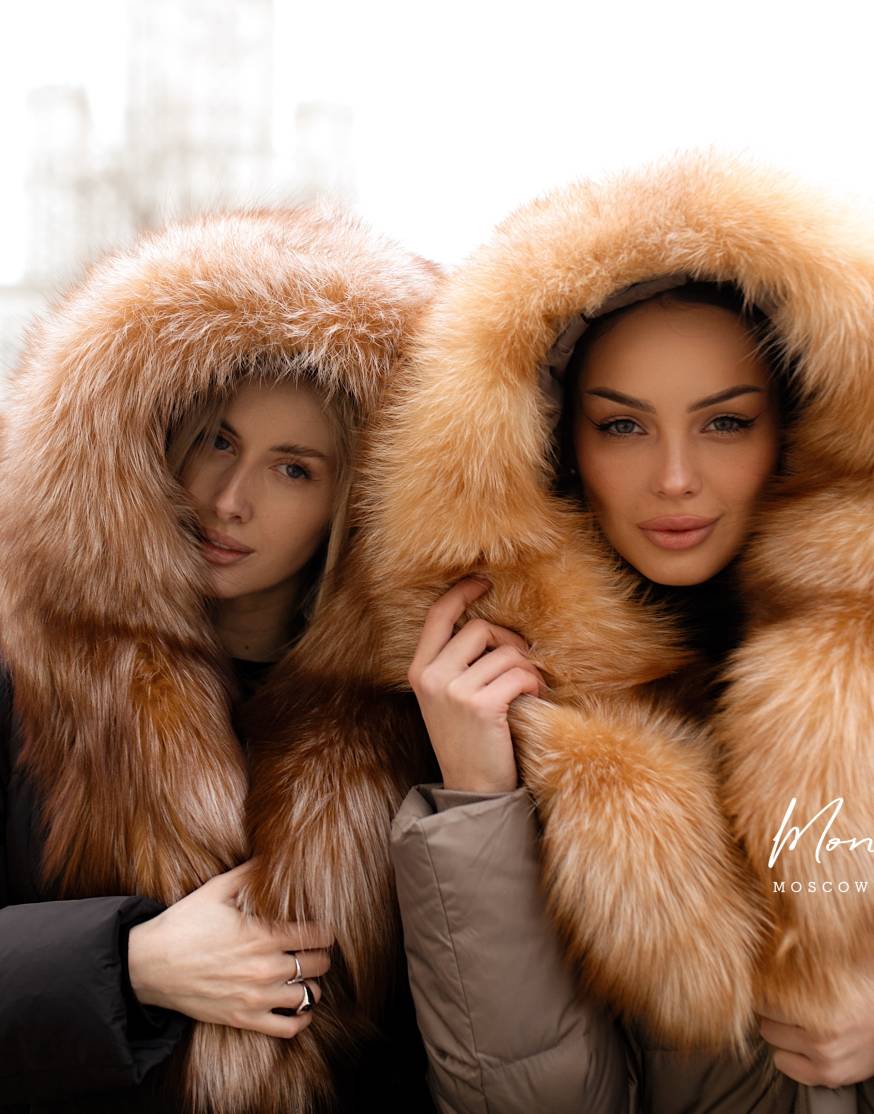 Женский чёрный пуховик с мехом лисы и капюшоном 120 см XM