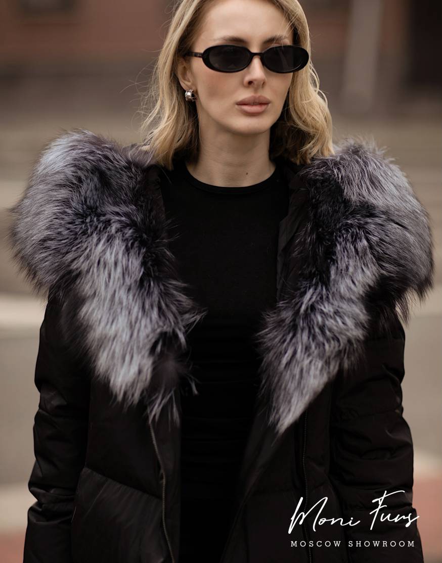 Женский чёрный пуховик с мехом чернобурой лисы и капюшоном 120 см