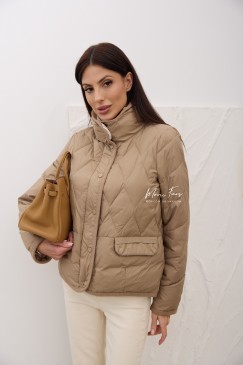 Куртка женская песочная стеганная 60 см.
