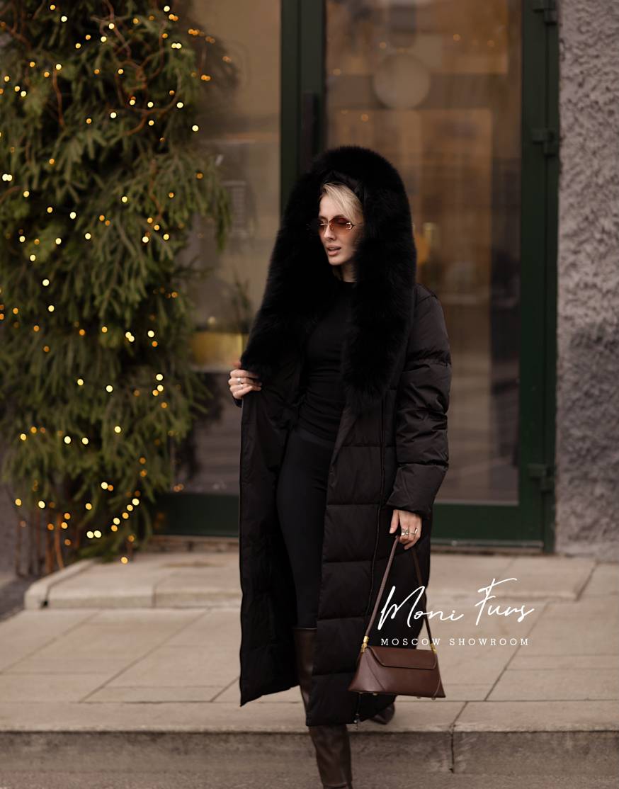 Женский чёрный пуховик с мехом песца и капюшоном 120 см