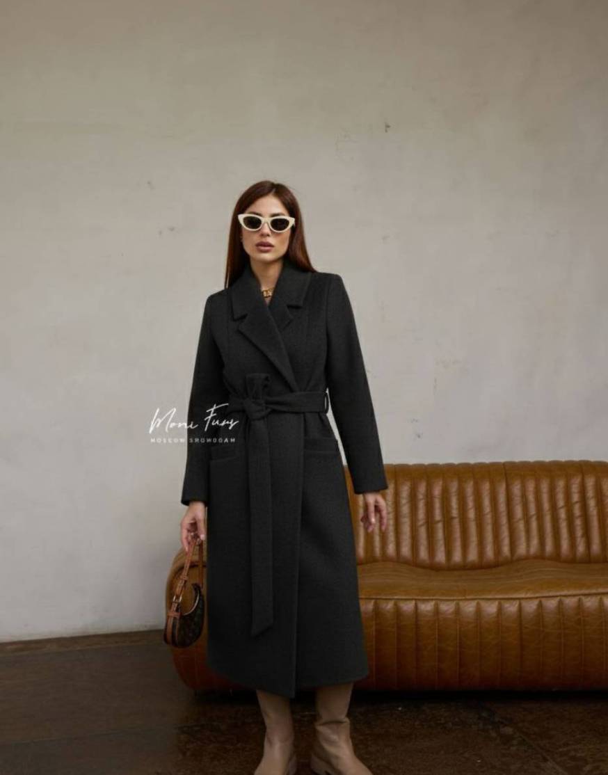 Женское чёрное пальто 115 см