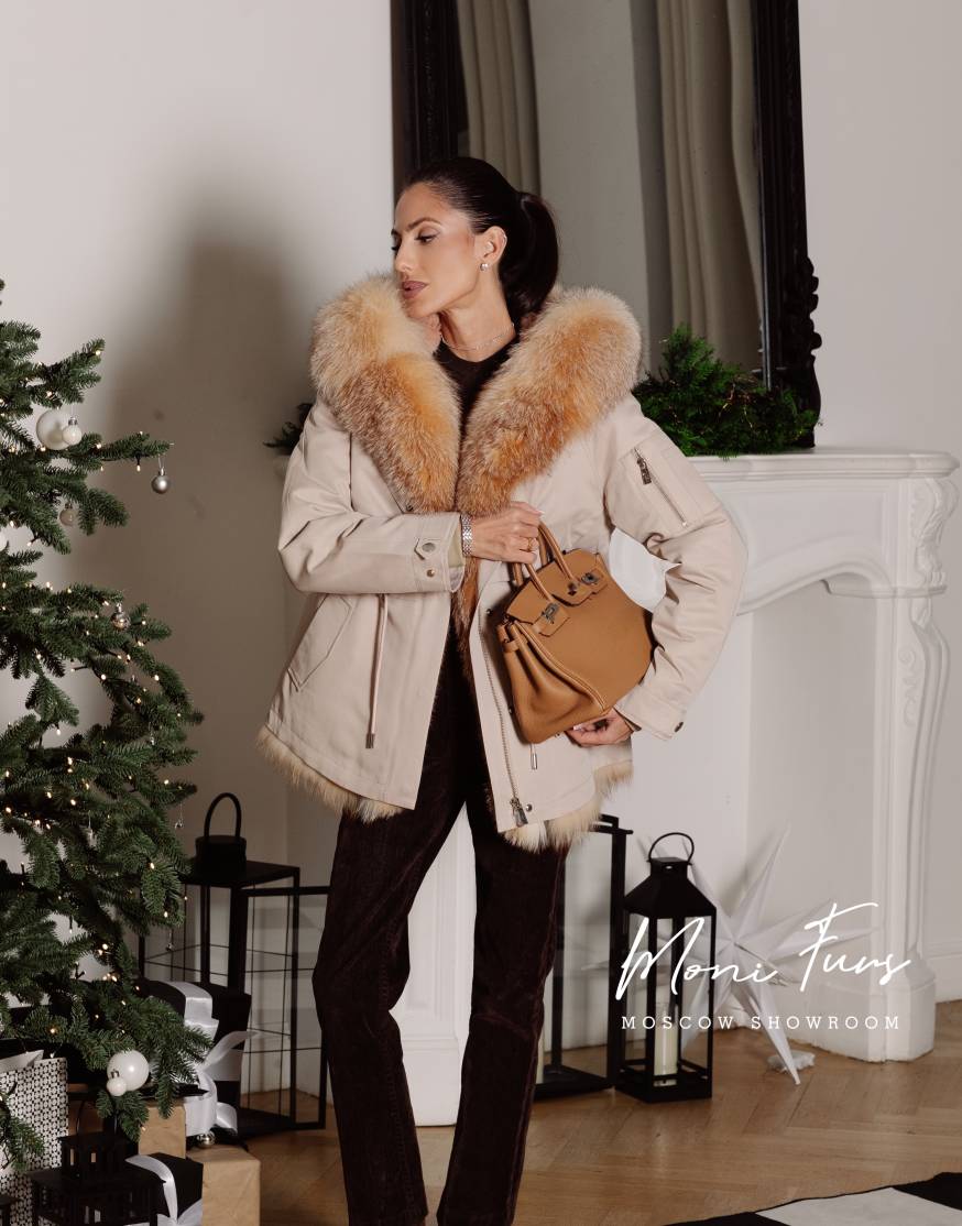 Женская бежeвая парка 70 см