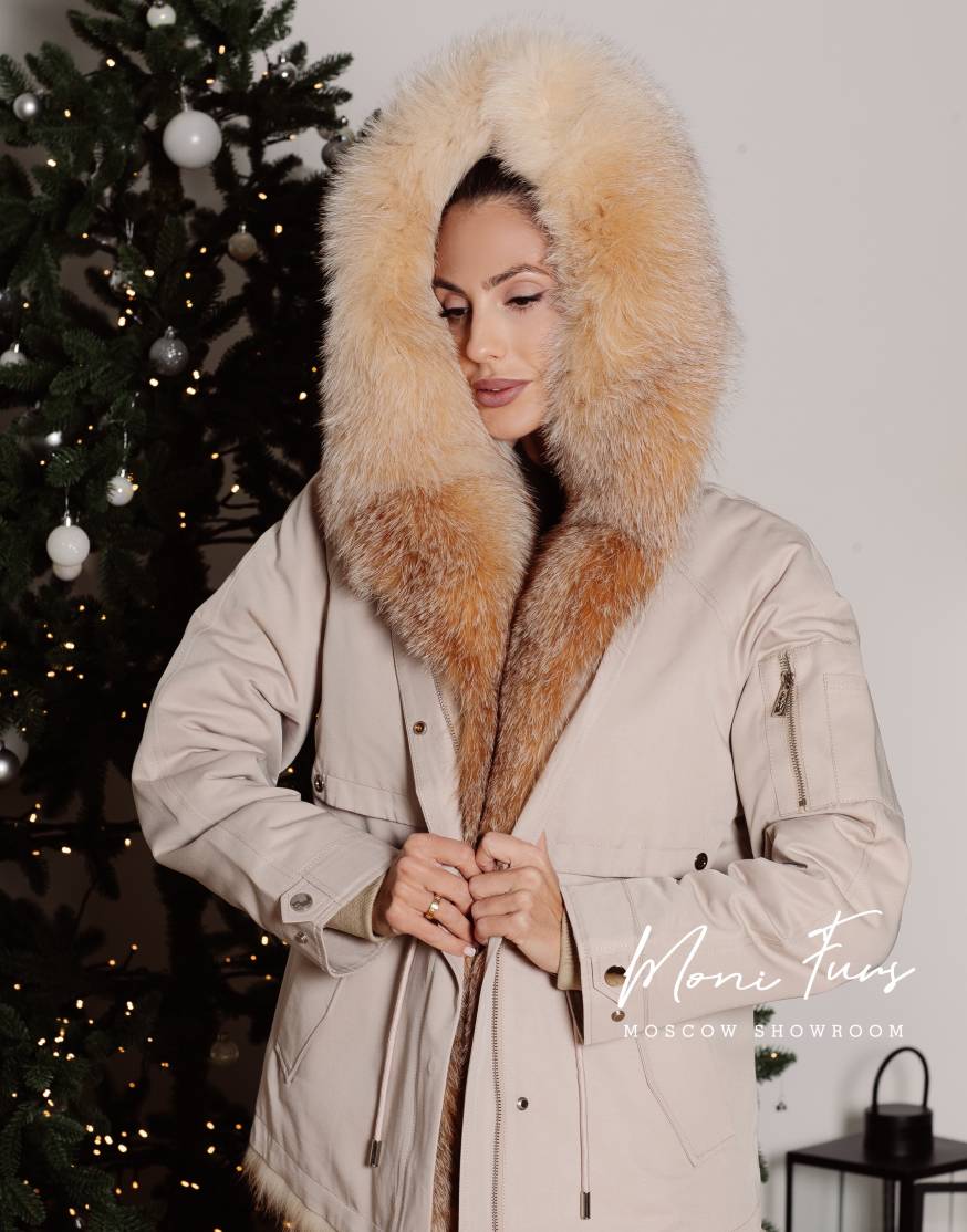Женская бежeвая парка 70 см