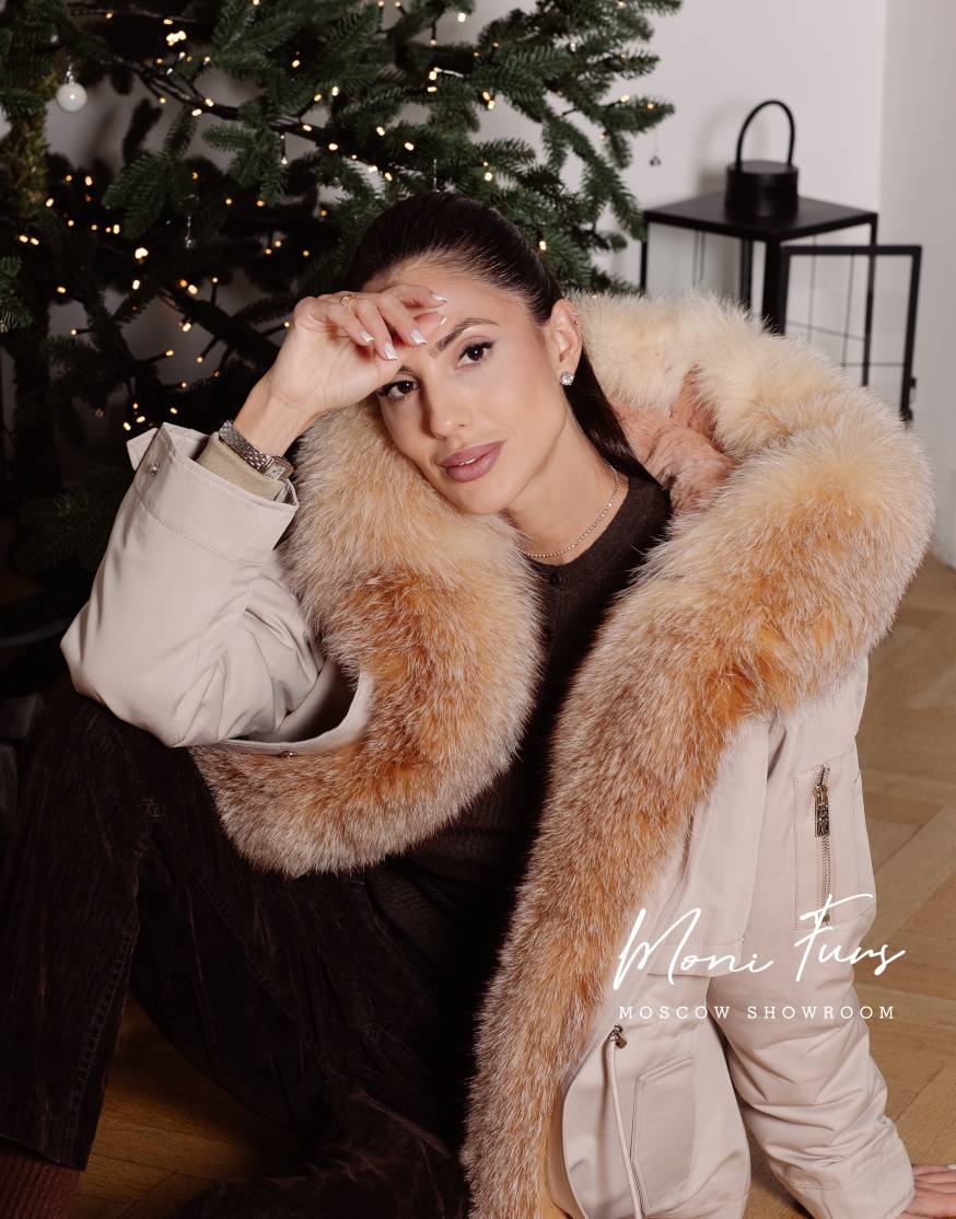 Женская бежeвая парка 70 см