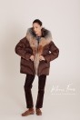 Пуховик шоколадный с мехом лисы и капюшоном 70 см.ХМ