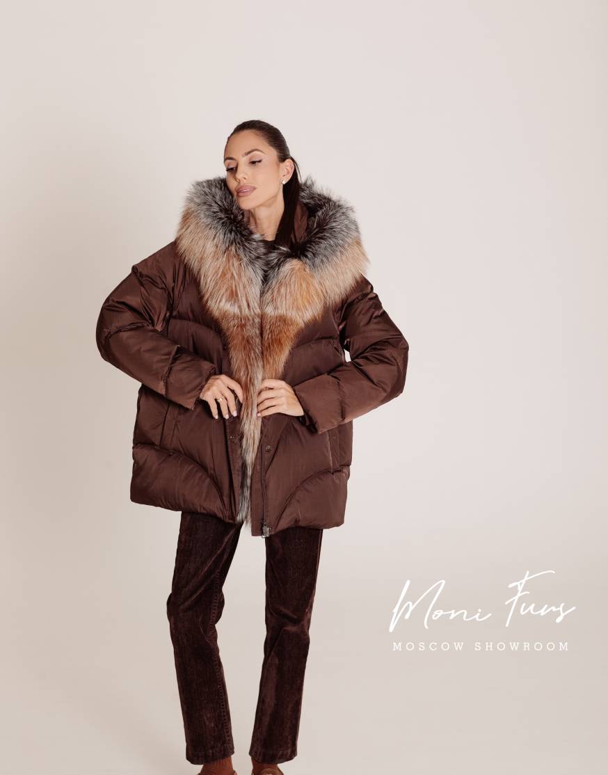 Женский шоколадный пуховик с мехом лисы 70 см