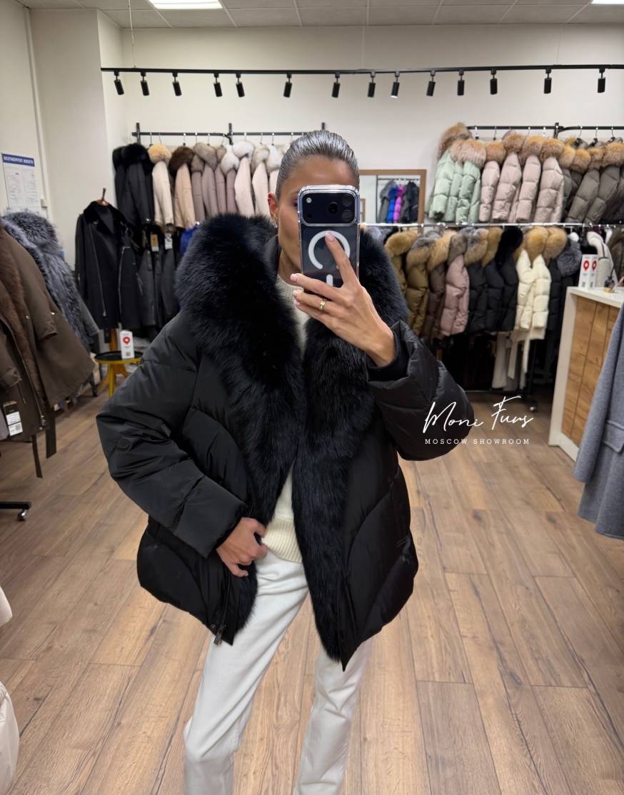 Женский чёрный пуховик с мехом песца 70 см