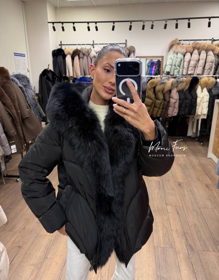 Женский чёрный пуховик с мехом песца 70 см