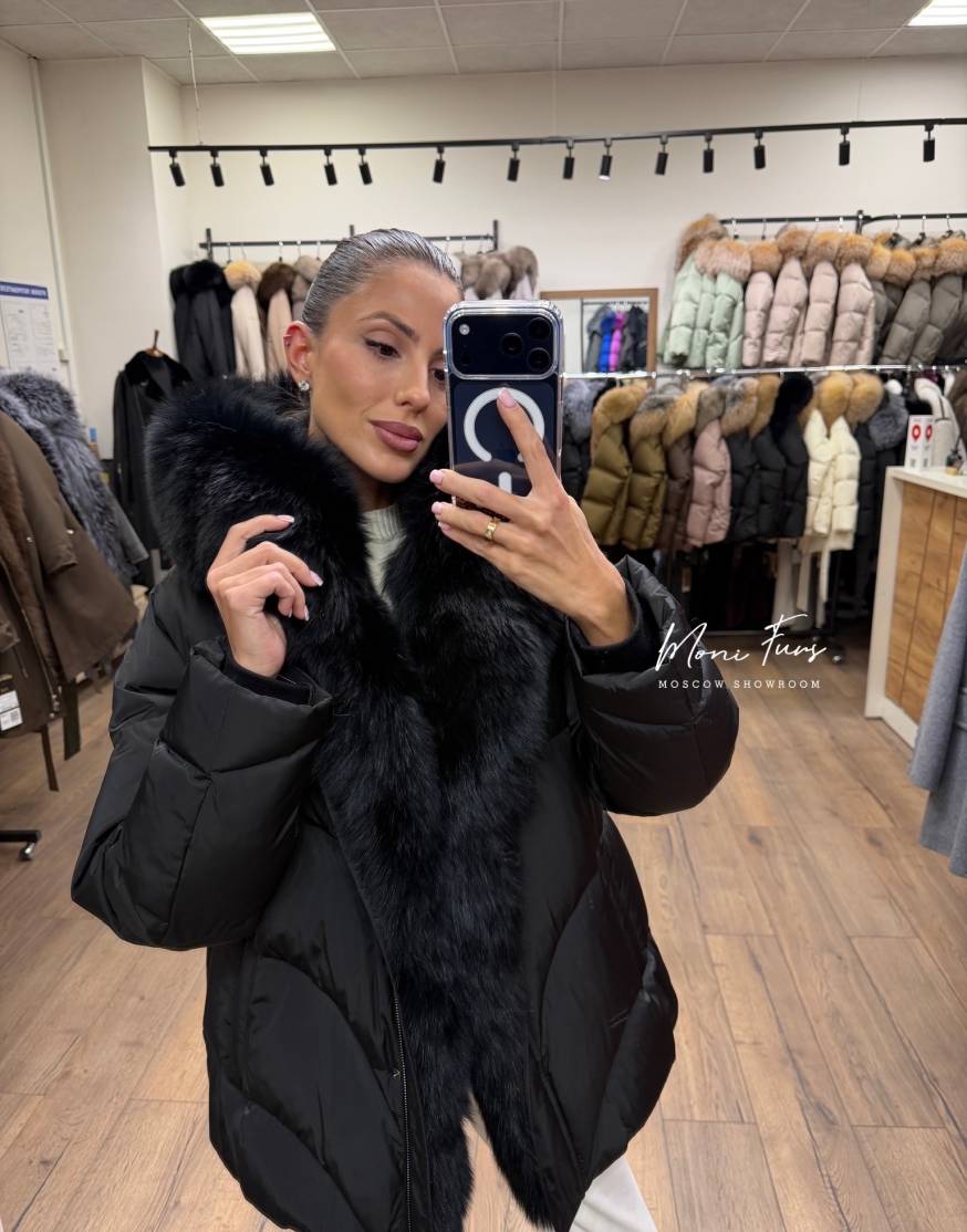 Женский чёрный пуховик с мехом песца 70 см