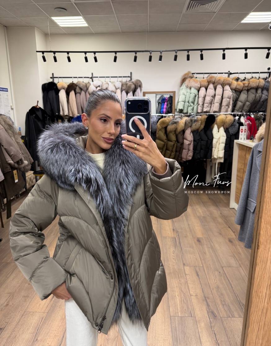 Женский кофейный пуховик с мехом чернобурой лисы 70 см