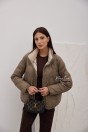 Куртка женская хаки стеганная 60 см. Куртка женская хаки стеганная 60 см.