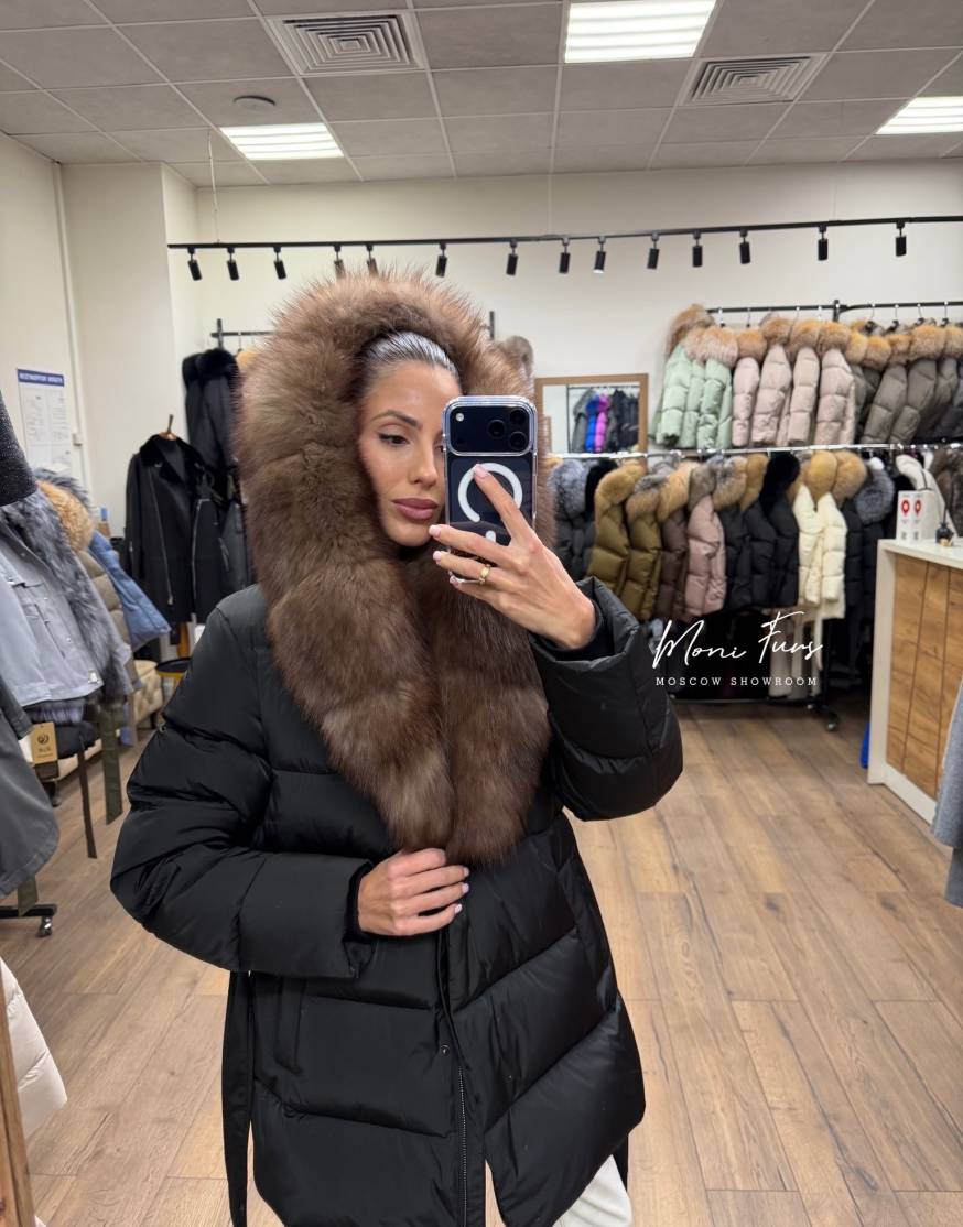 Женский черный пуховик с мехом песца под соболь 75 см