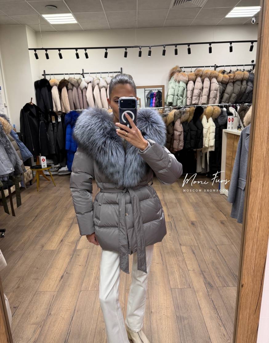 Женский серый пуховик с мехом лисы и капюшоном 75 см
