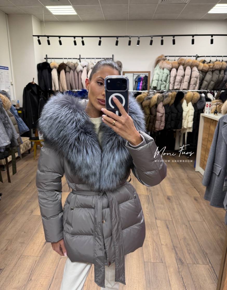 Женский серый пуховик с мехом лисы и капюшоном 75 см