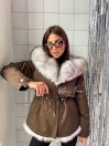 Парка коричневая со светлым мехом песца с капюшоном 70 см. Парка коричневая со светлым мехом песца с капюшоном 70 см.